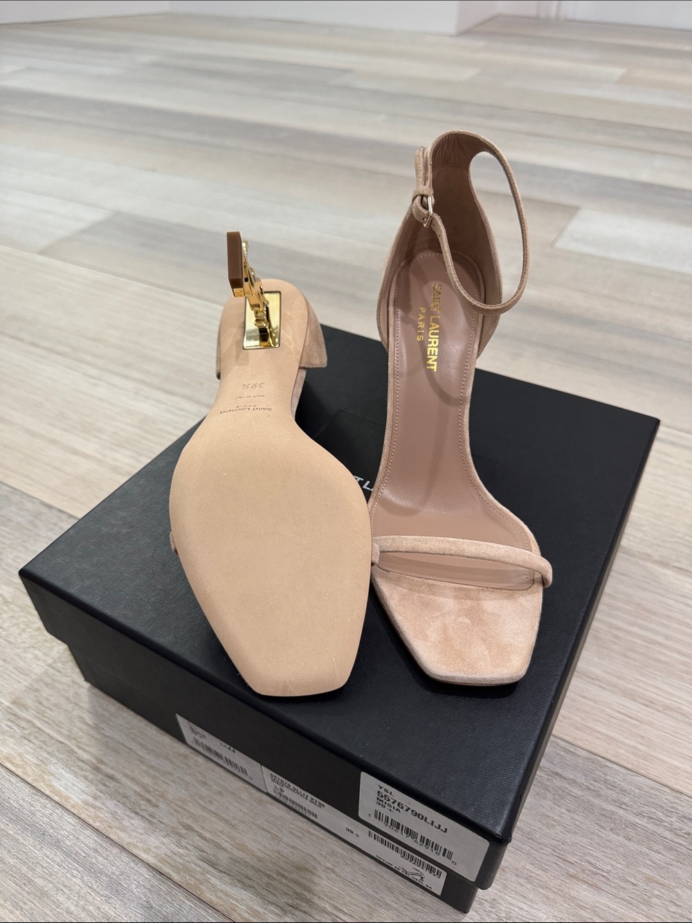 Saint Laurent: Brand New - Blush Suede Heels with Gold YSL Logo - Picture 3 of 5